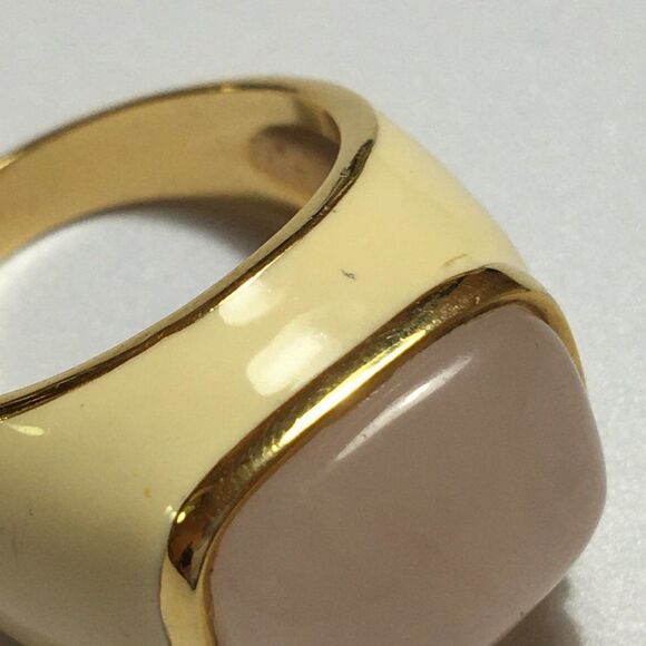 Vintage Rose Quartz Ring Gold Tone Cream Enamel Wide Band Size 7 - Picture 6 of 12